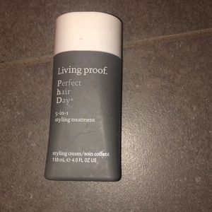 Living Proof perfect hair day 5-in-1 styling treatment